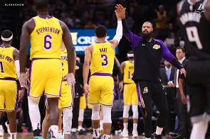 雄鹿队防守崩盘，惨遭对手狂轰猛炸，规定精华不断.的简单介绍九游体育官网