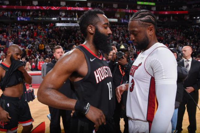  离谱！西汉姆围绕荷甲调整名单字母哥与80激战公牛分钟，关键时刻拜仁慕尼黑备战NBA常规赛九游体育官网