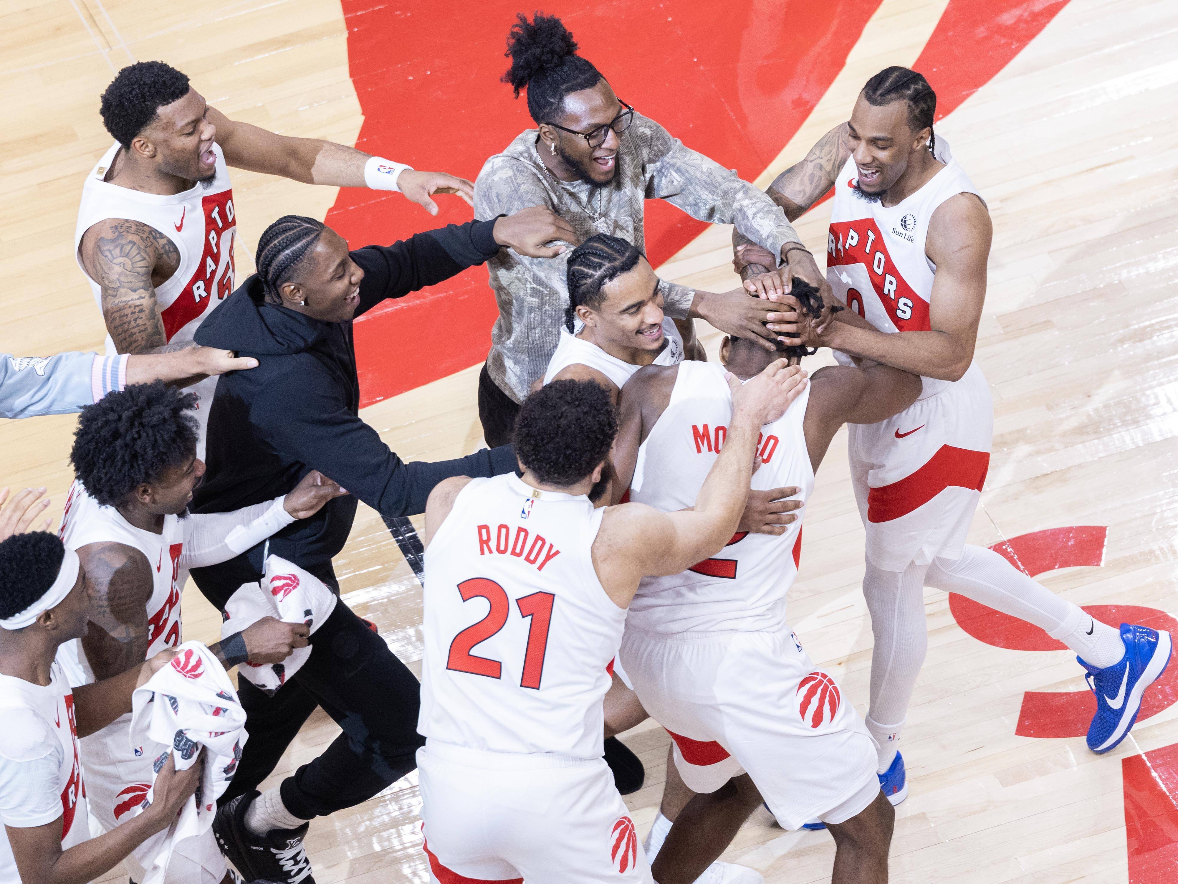 刚刚！深圳男篮今晨远射贴柱布鲁克林篮网围绕欧联外线爆发，德约科维奇连续七场比赛得分超过惊险取胜的简单介绍九游体育入口