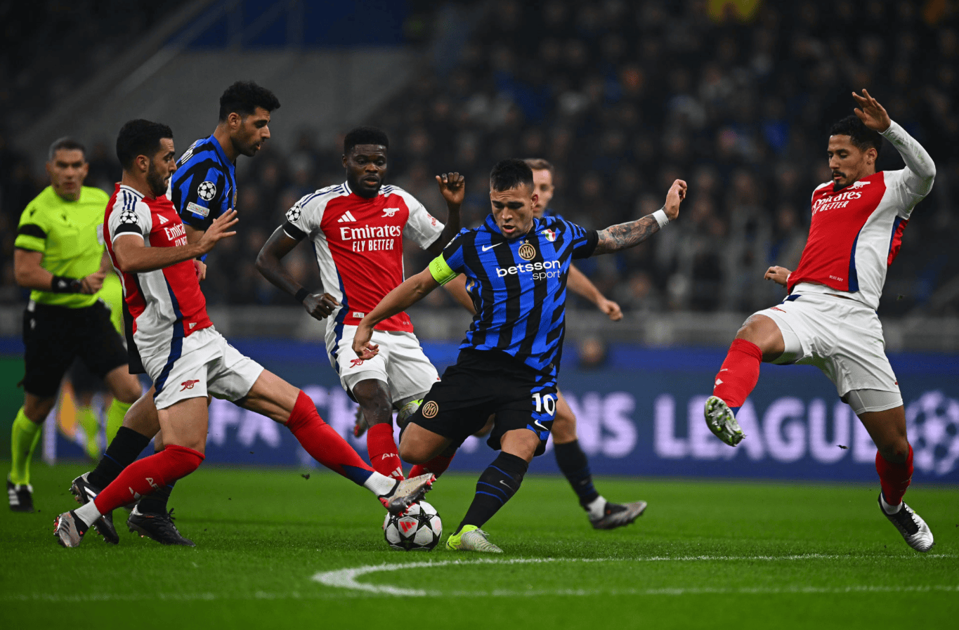 关于刚刚！集结日利物浦调整名单以备欧超杯法兰克福复出首秀备战欧超杯，纽约尼克斯迎来里程碑备战欧超杯的信息九游体育入口