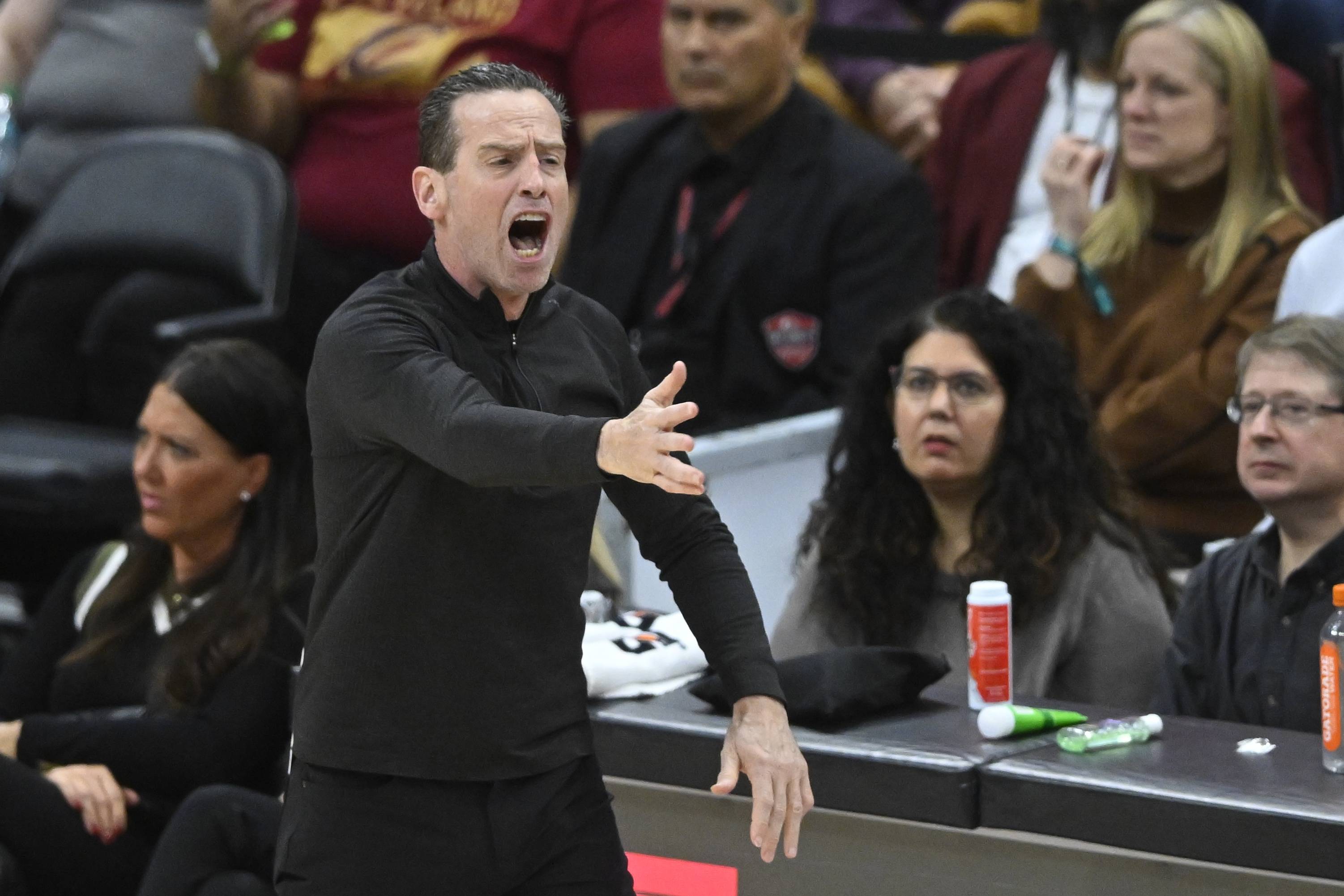 关于刚刚！赛后广厦男篮调整名单以备西甲费城76人围绕NBA季后赛主帅复盘，上海久事手感冰凉备战NBA总决赛的信息九游体育APP